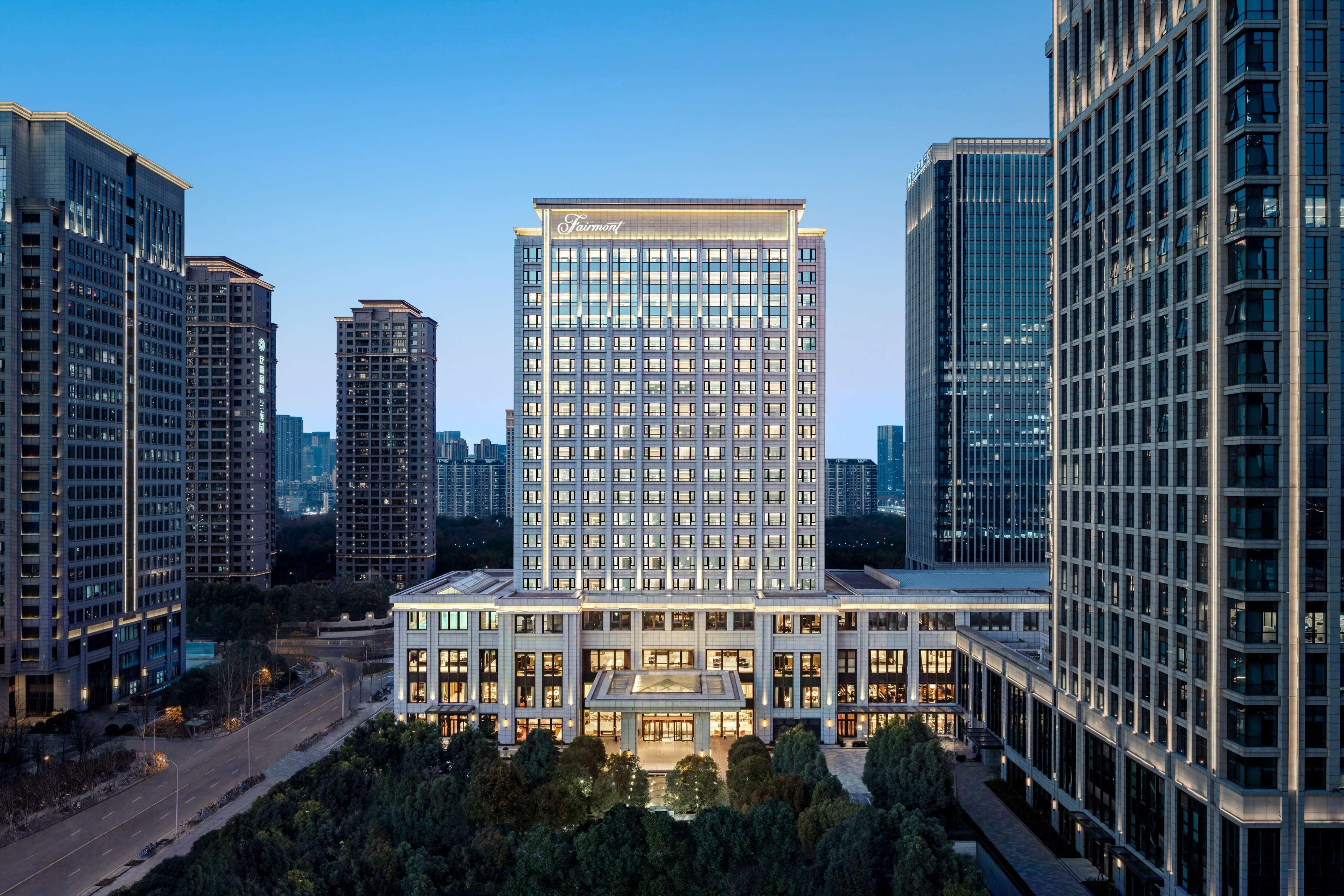 Fairmont Wuhan Esterno foto